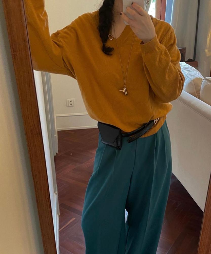 basket 바스켓 브이 니트 메리노울 브이넥