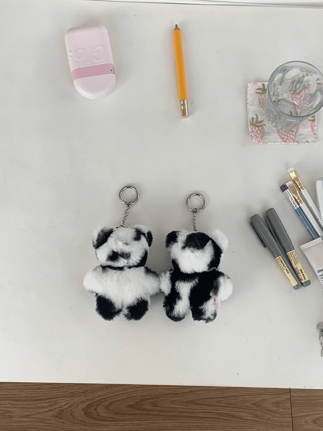 Olivet baby bear keychain (올곰이) - black & white
