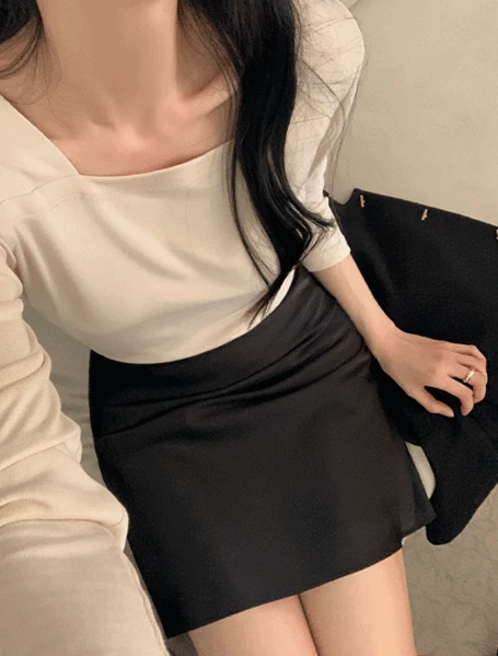 실디 새틴 미니 스커트