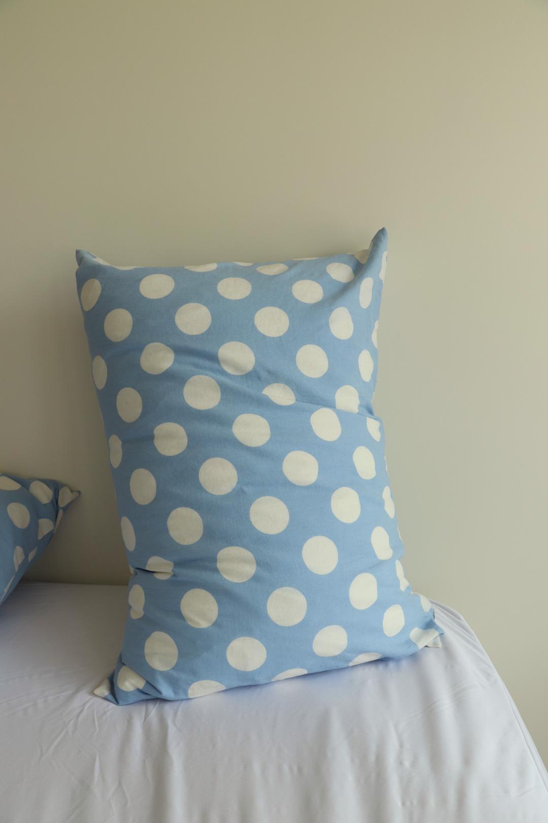 Linen pillow cover (Dot)