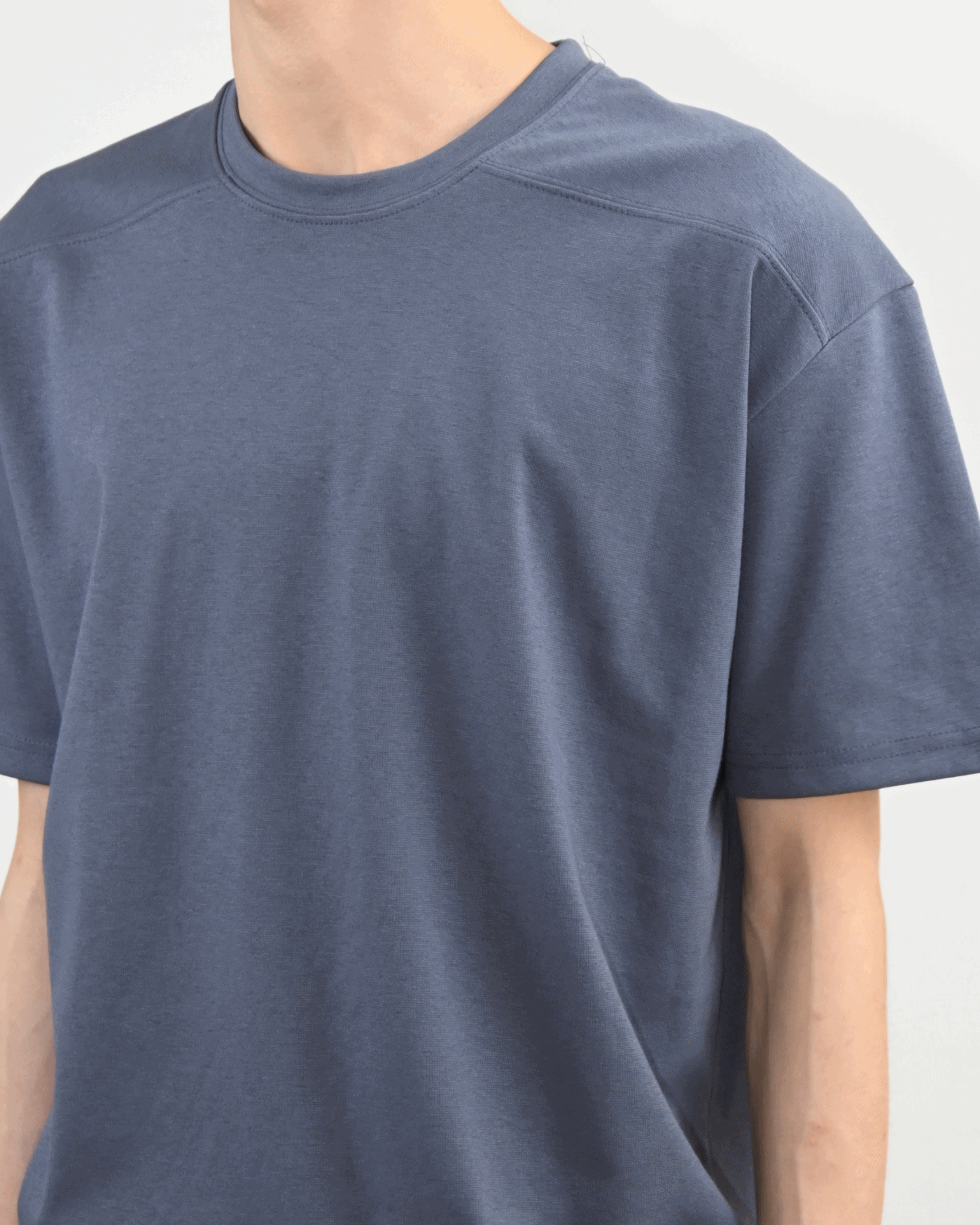 span incision t-shirt