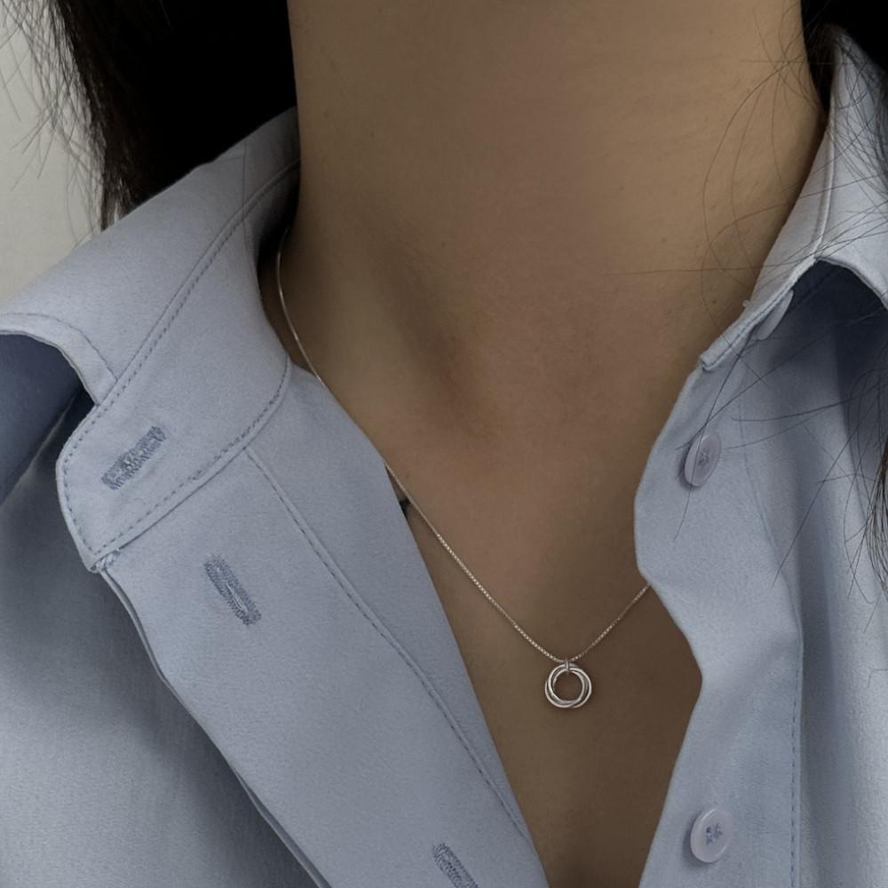 [바라두925] 모던 트위스트 라운드 목걸이