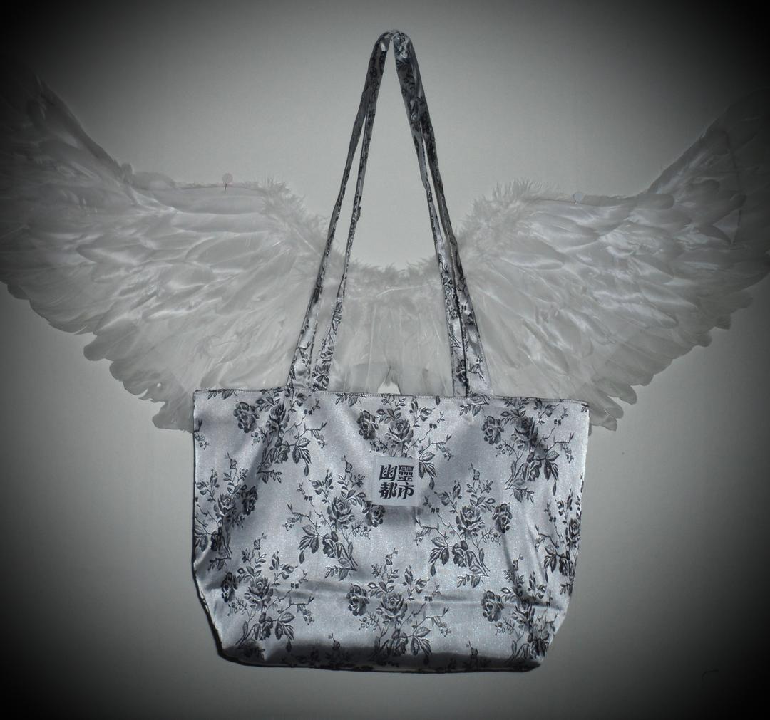 2. silver jacquard shoulder bag (Logo Label)