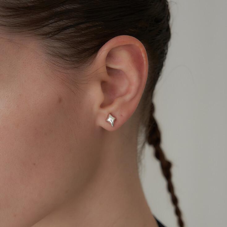 One Shining Moment - Earring 01 - S (Silver)