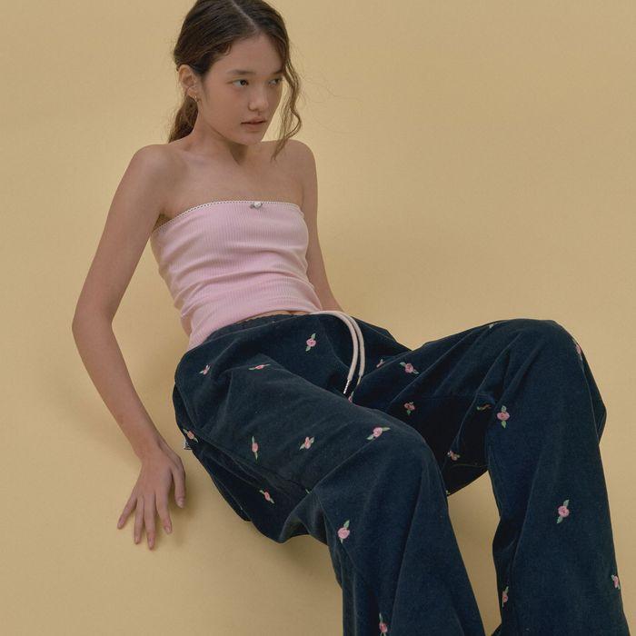 [17차재입고봄원단]Rose Embroidery Cotton Banding Pants (navy)