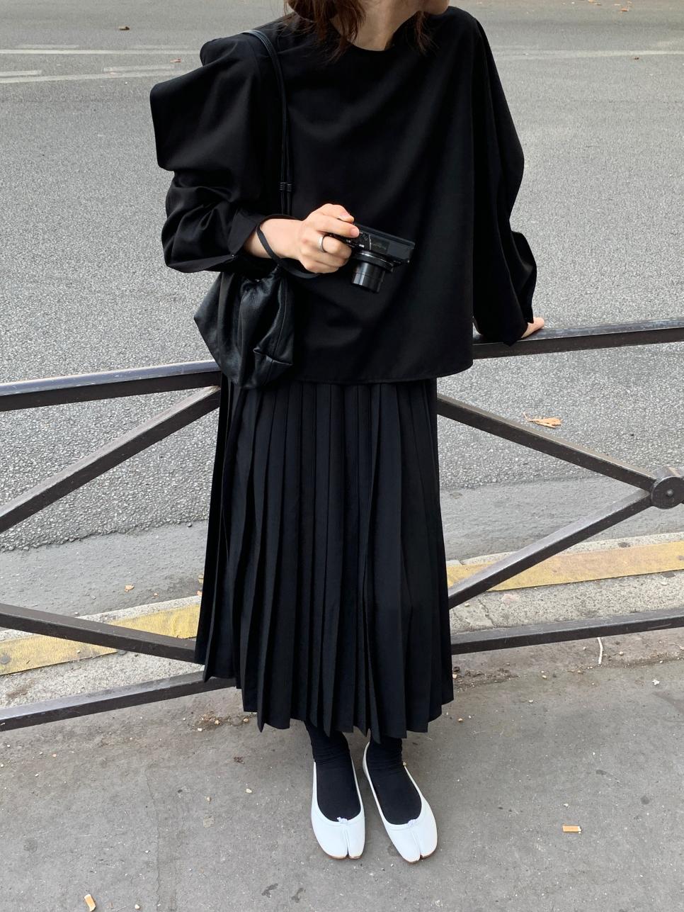 [리어스 제작] 무드 블라우스 (black)