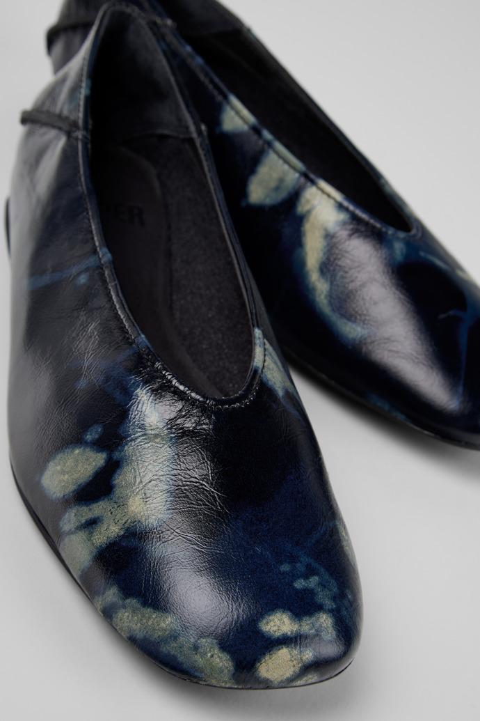 여성용 블랙·그레이 컬러 가죽 소재 발레리나 슈즈