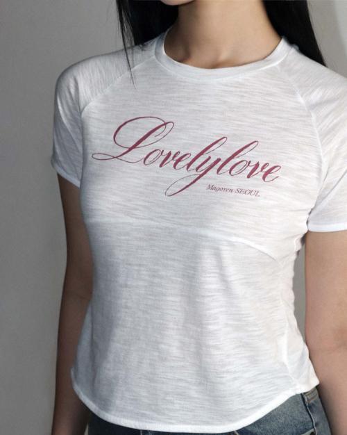 Lovelylove 레글런 티셔츠 화이트