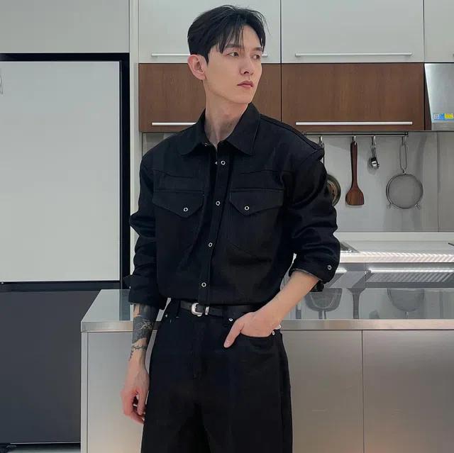 남자 웨스턴 데님셔츠 흑청남방 논페이드 셔츠