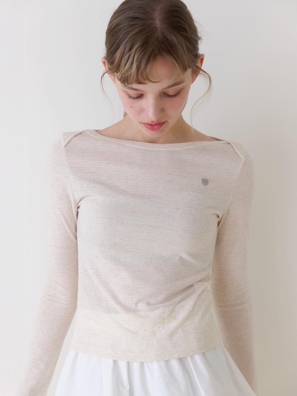 Needs long sleeve t-shirt_ Oat beige