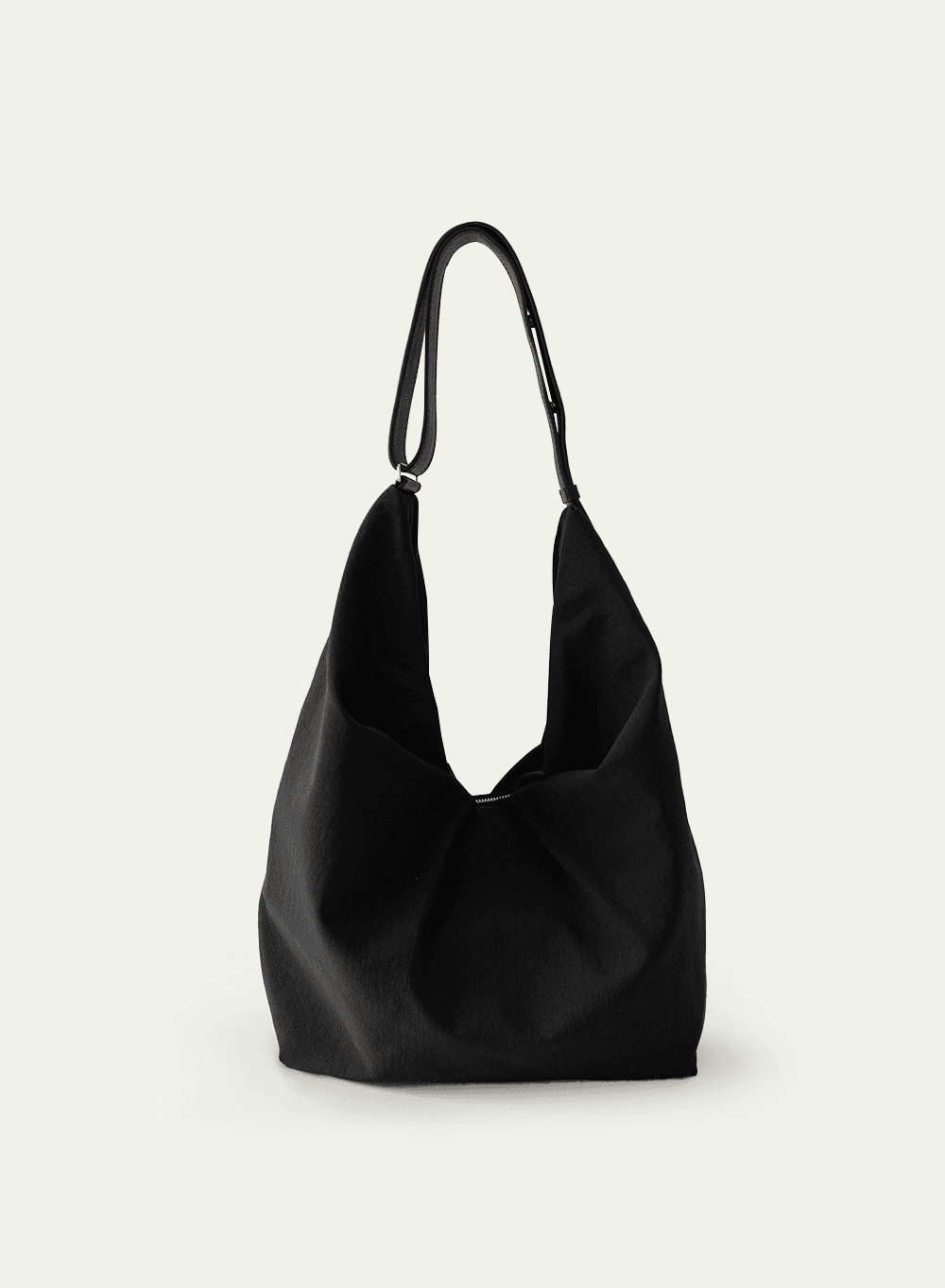 [ESSENTIAL] 미아 Mia Oversized Bag Black