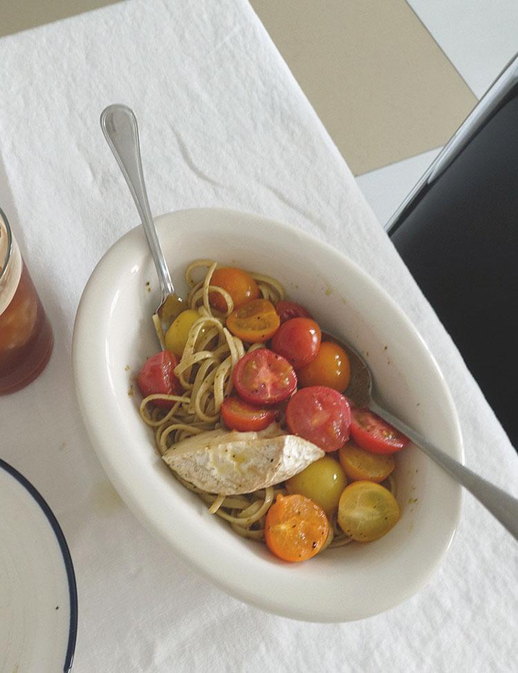 [Tuxton] Oval Vegetable Bowl