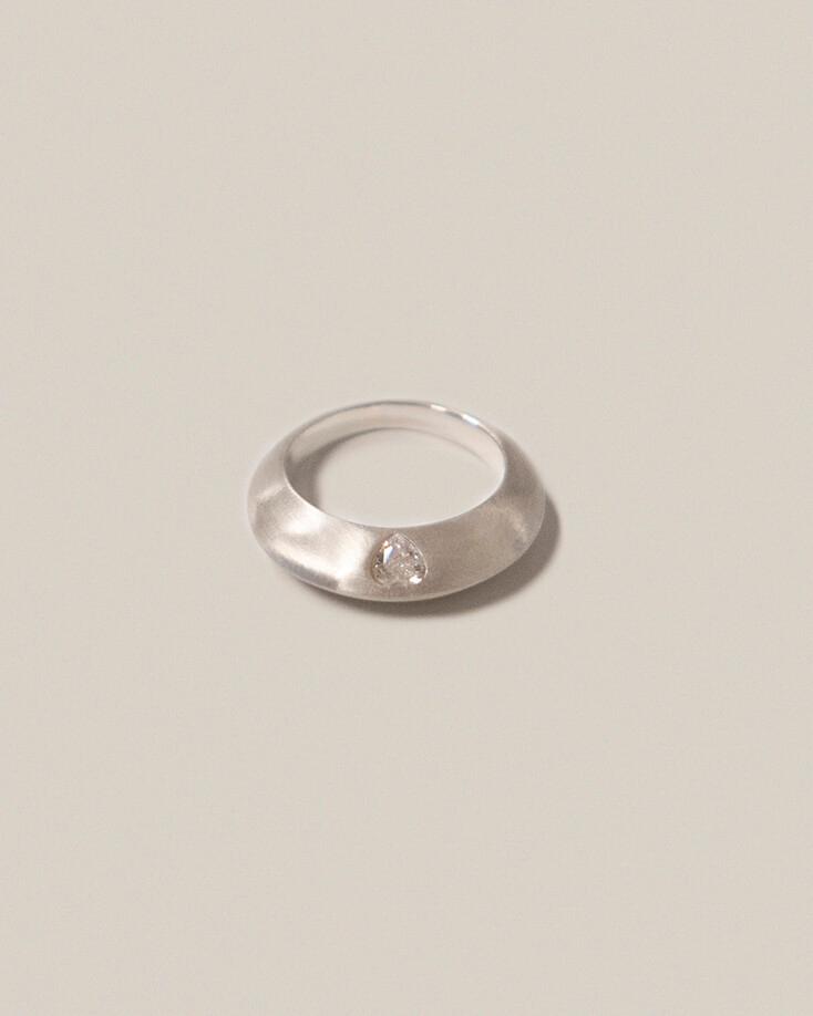 Crescent Love ring Dew
