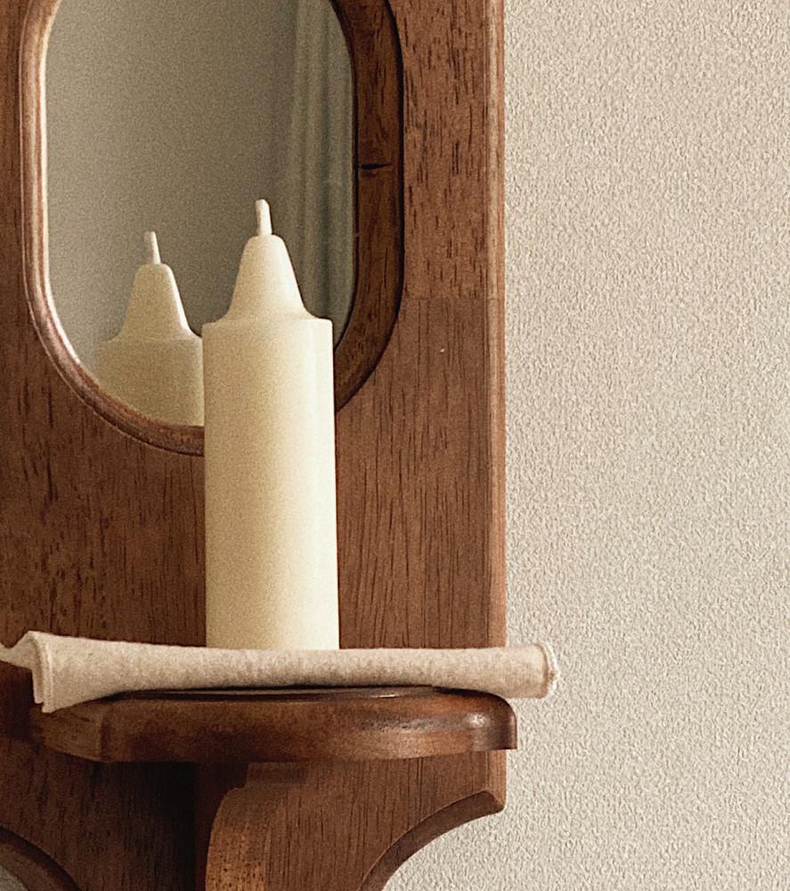 흐르는 촛농이 매력적인 아이보리 소이캔들, 3 x 9