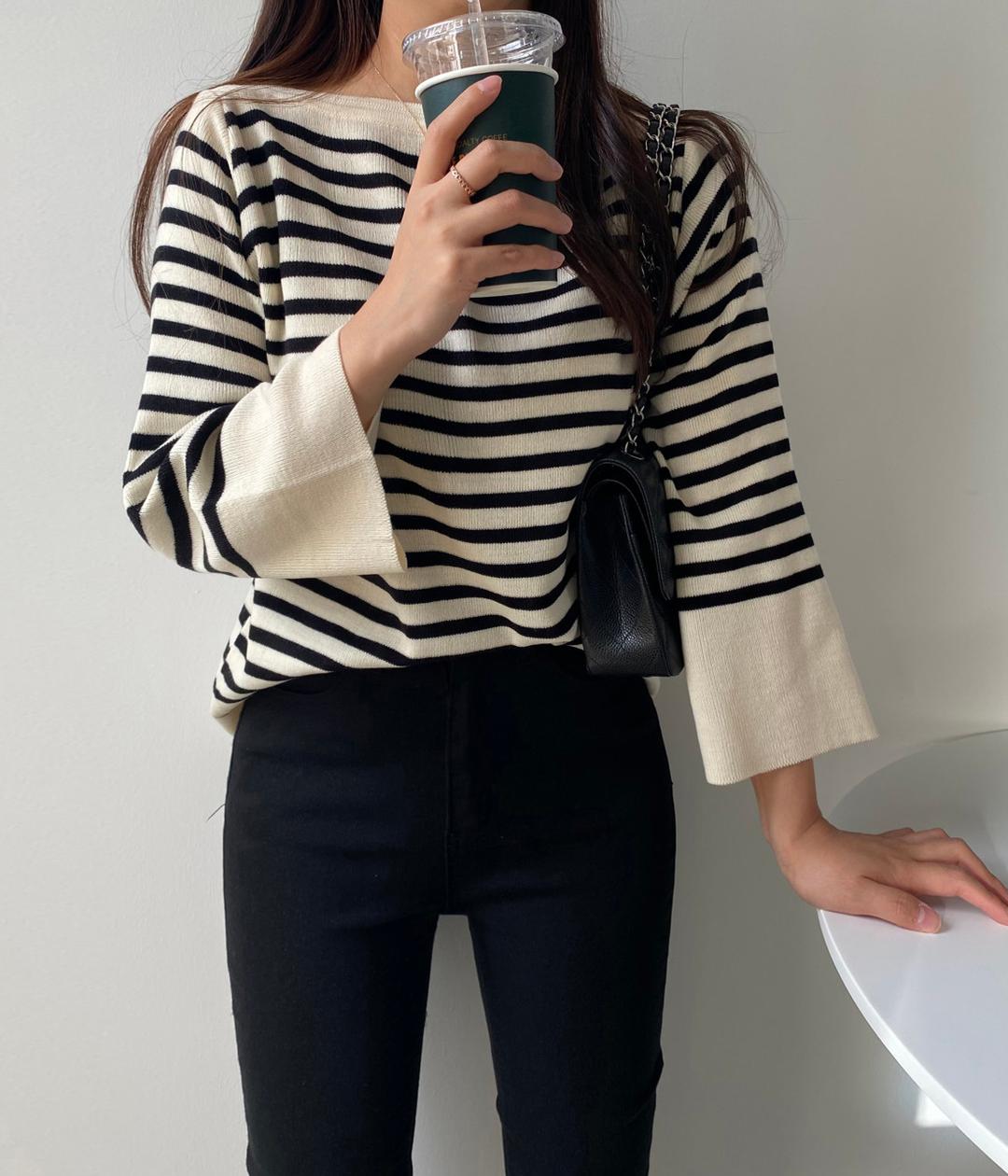 (무배) 입술넥 스트라이프 단가라 니트