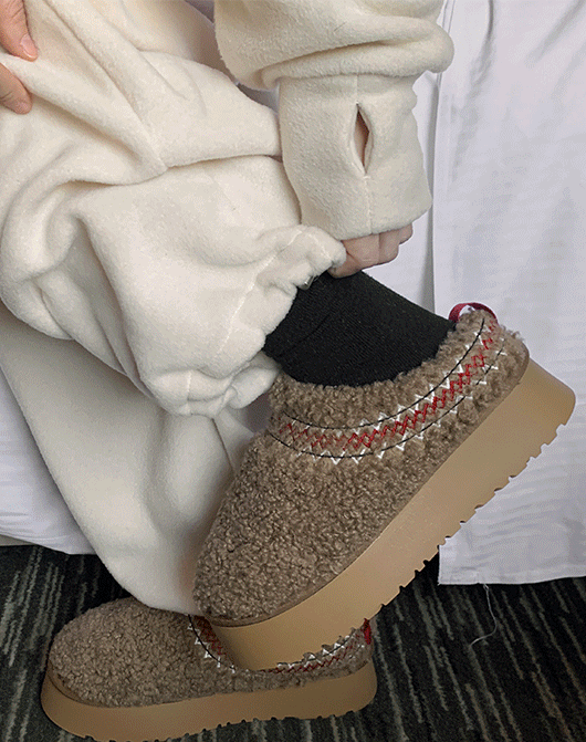 모이루 양털 통굽 슬리퍼 (2color)