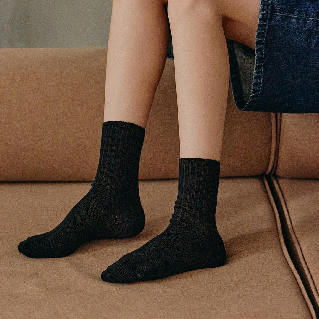 STW214-4 Cotton Knit Socks: Black