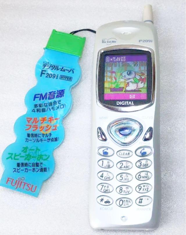 ジャンク希少価値　ドコモガラケーモックアップ　F209i