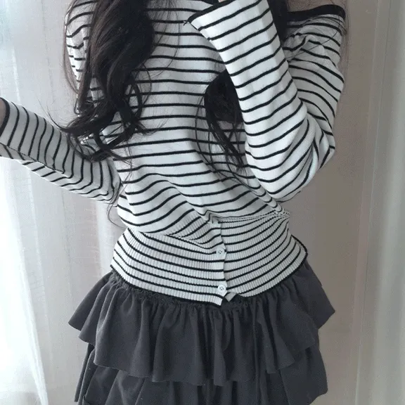 [NEW🖤] 원숄더 스트라이프 니트