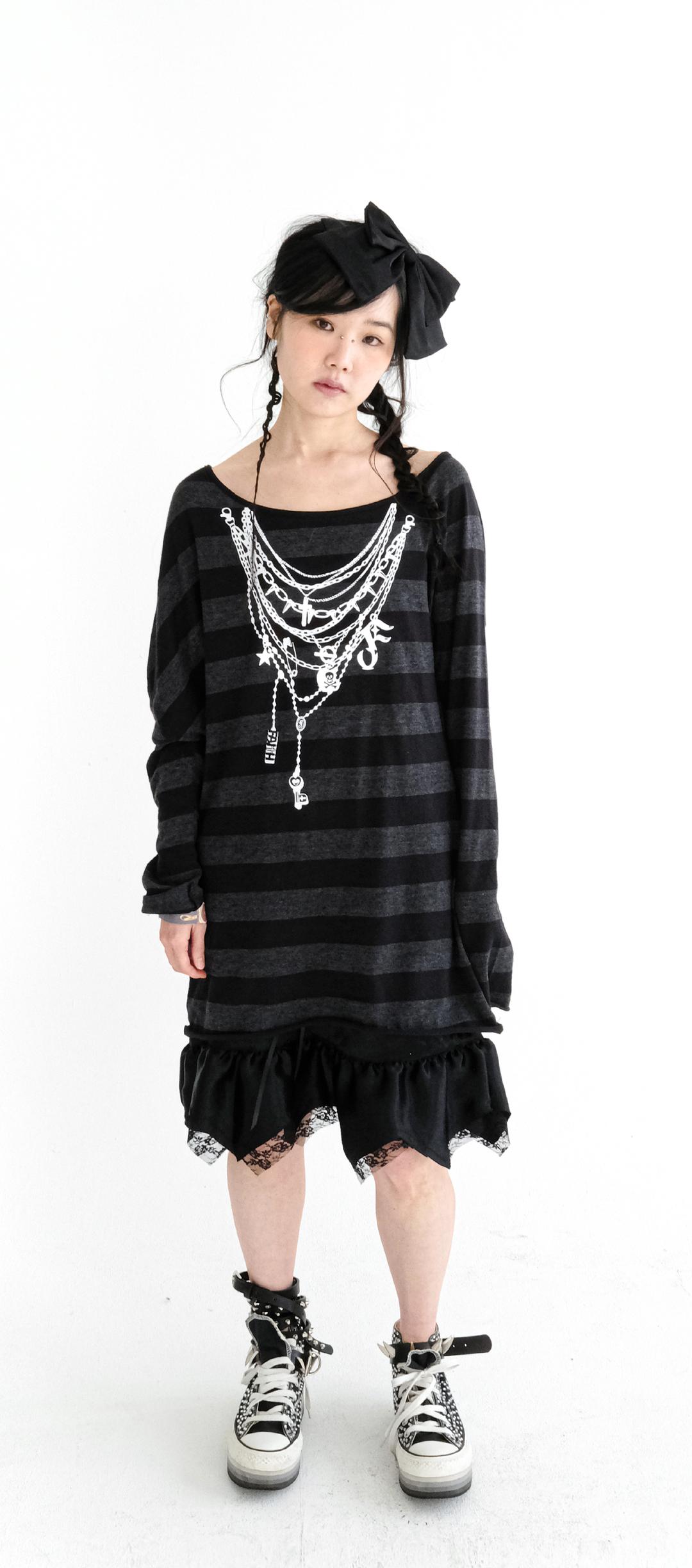 [fa.er.ie] Totem chain graphic T-shirt (charcoal/black)