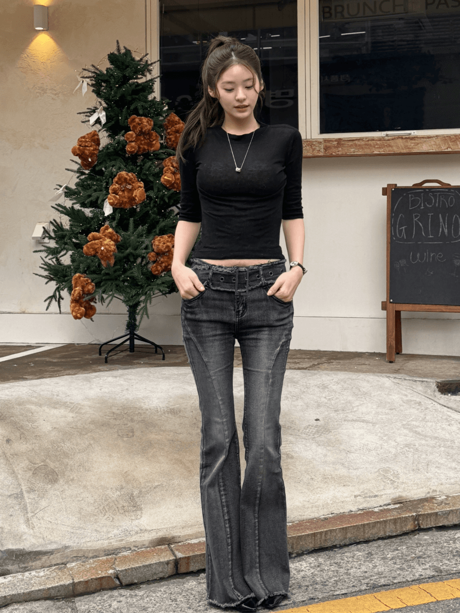 [하트시그널 '김지민\' X 카인다미] 골반볼륨업 흑청 와이드 벨트 절개 부츠컷_골반뽕 청바지