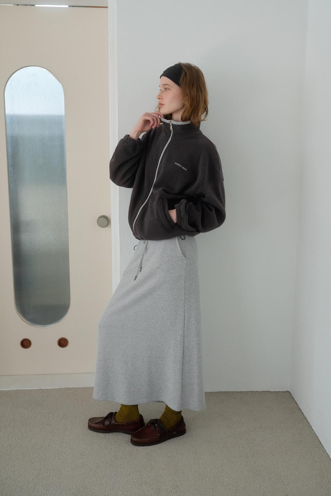 4th. Vase Fleece (charcoal)