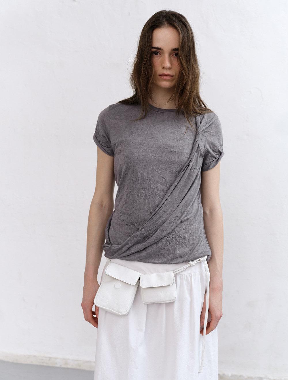 CREASE DRAPE T-SHIRT [GREY]
