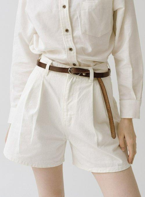 Two tuck Wide  Basic Shorts_White