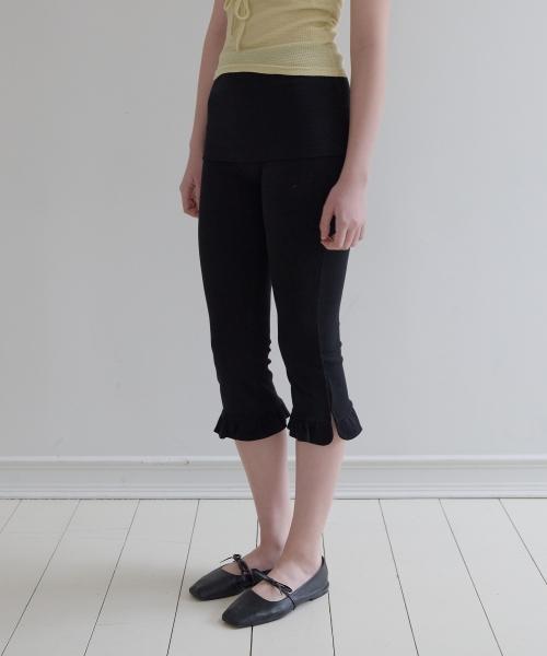 Frill Hem Capri (Black)