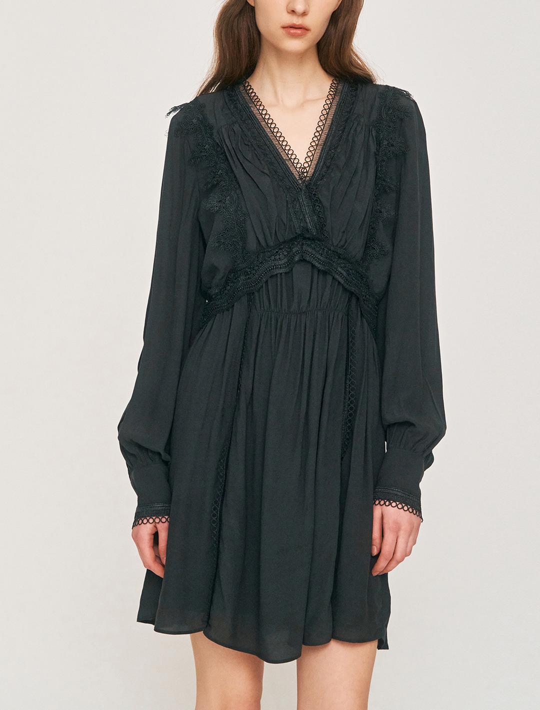 레이스 러플 원피스