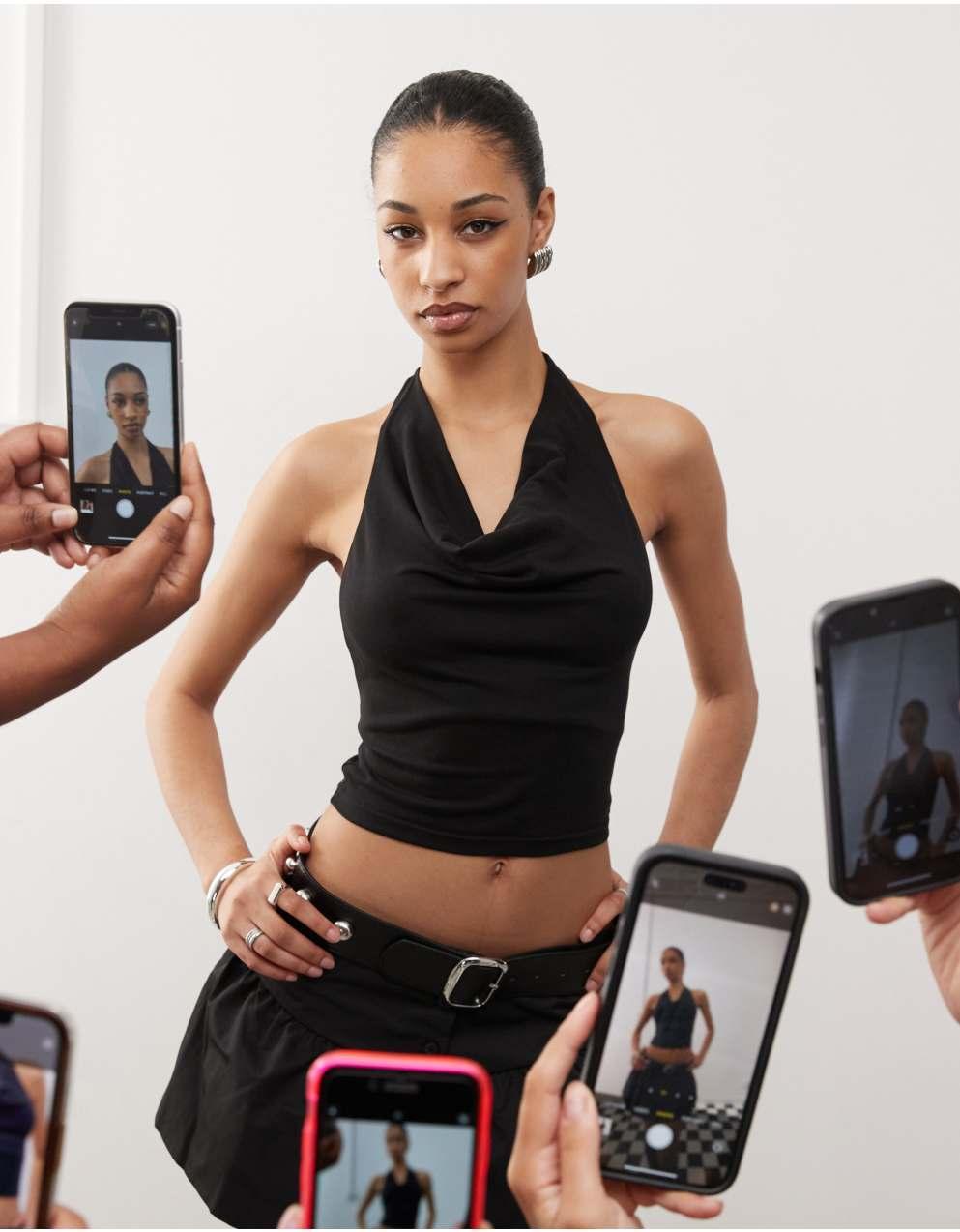 모텔 메노라 카울넥 홀터탑 블랙