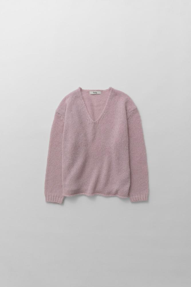 a deep V knit (pale pink)