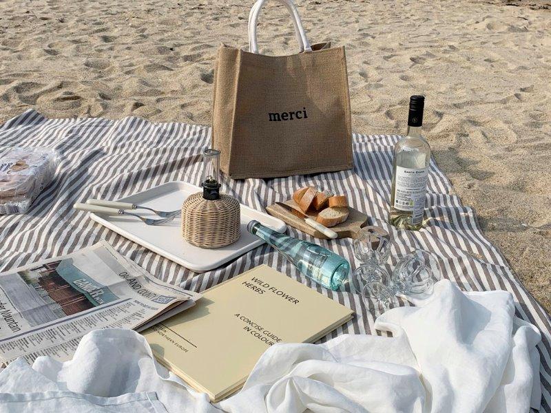 [피크닉용리유저블컵2p증정/시즌특가] 헤이어거스트 피크닉& 캠핑매트 (방수 파우치포함)