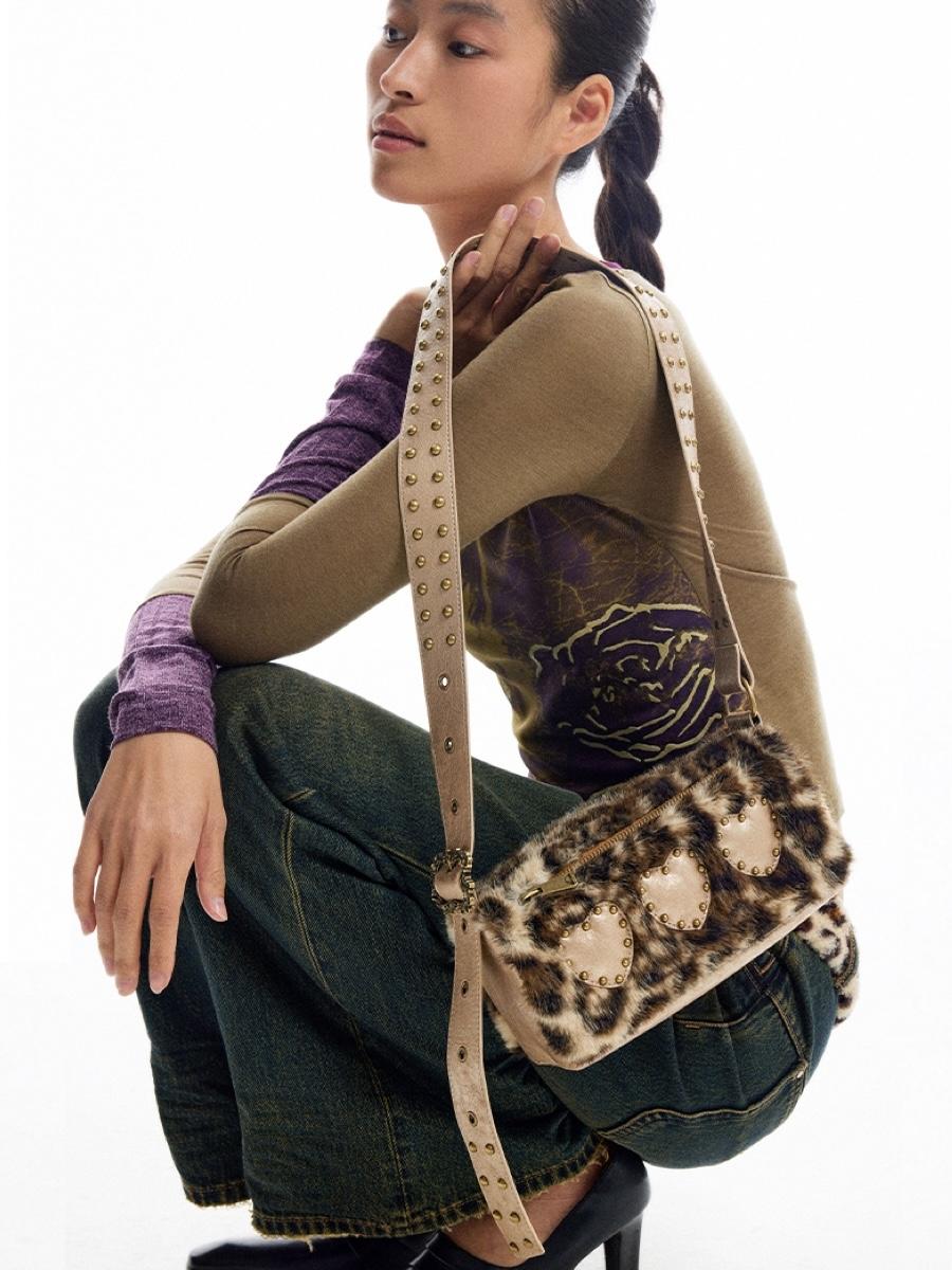 CONP Love Rivet Leopard Fur Bag