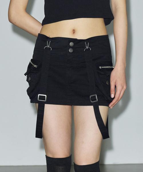 서스펜더 마이크로 스커트 [블랙]