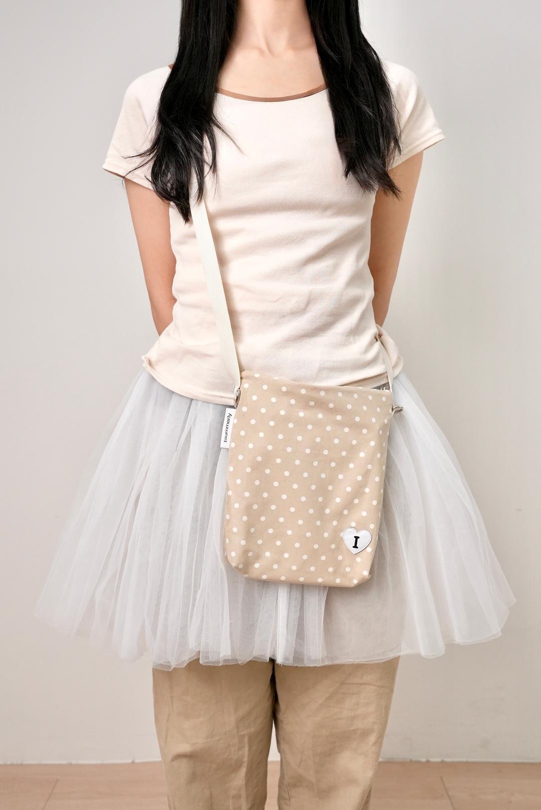 Koi cross Bag - Milk tea (코이 크로스백 베이지)