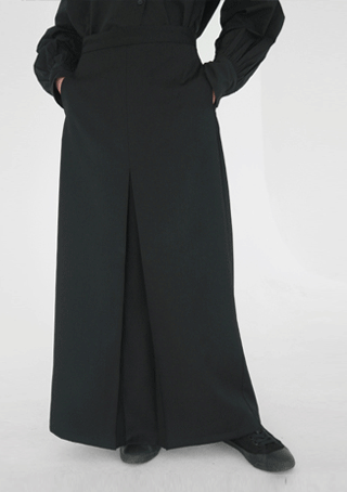 front slit maxi skirt