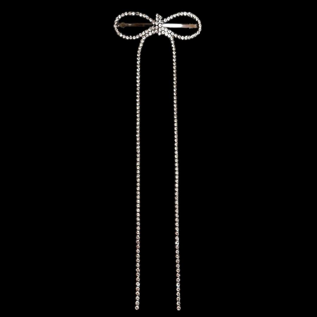 drop ribbon pin white