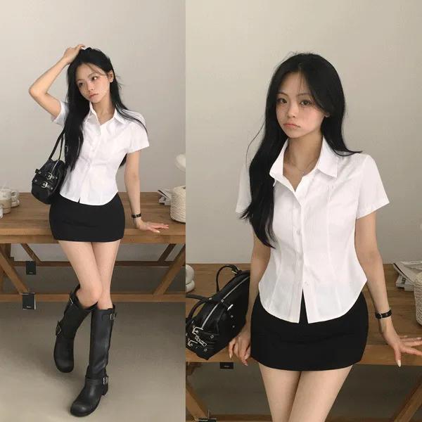[페미닌무드/핏보장🤍]핀턱라인으로 날씬해보이는, 핀턱카라 스트라이프 허리잘록 슬림힛 반팔셔츠(2color)