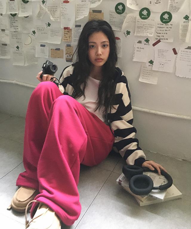 데일리쥬 [20%쿠폰][🍀봄신상/MADE] 네리사 도트 패턴 그래픽 오버핏 투웨이 트레이닝 팬츠