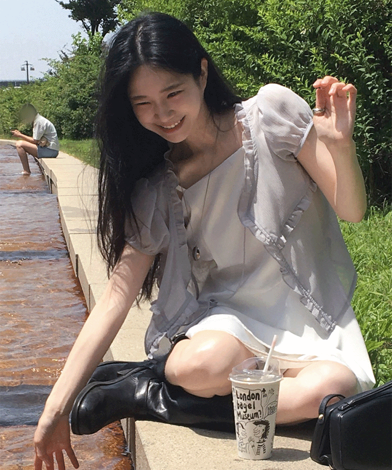 달트 레번 시스루 블라우스 (시스루, 프릴, 오픈블라우스)