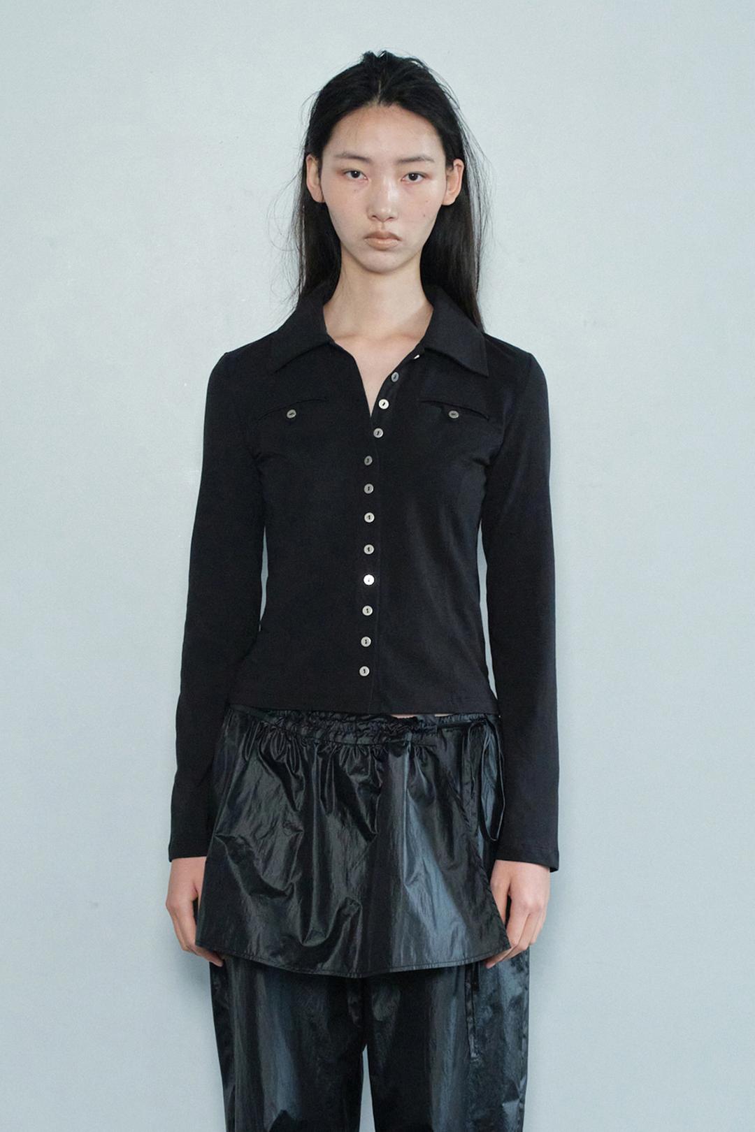 BUTTON POCKET TOP / BLACK
