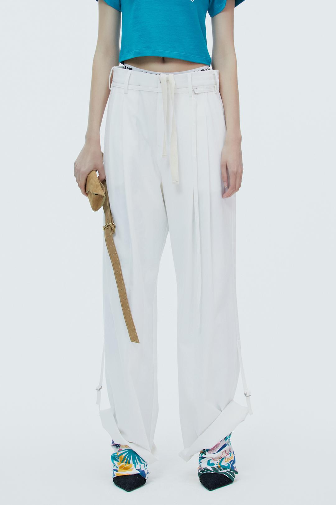 UNISEX TWO TUCK CHINO PANTS