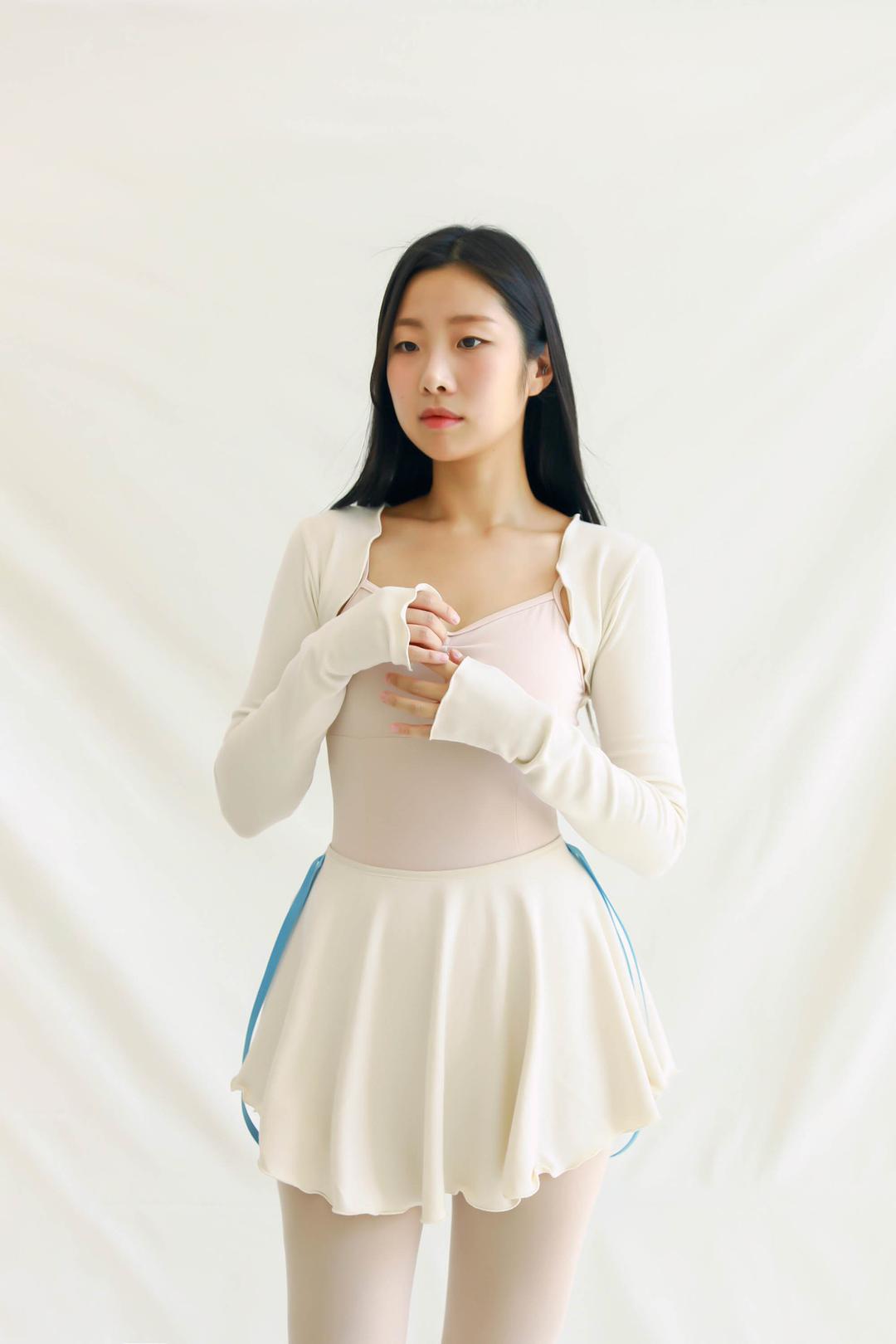 Laura Skirt (3 colours) l 로라 스커트