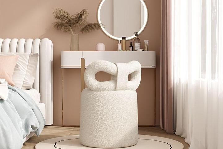 [해외] 침실 화장대 리본모양 양털스툴의자 인테리어의자