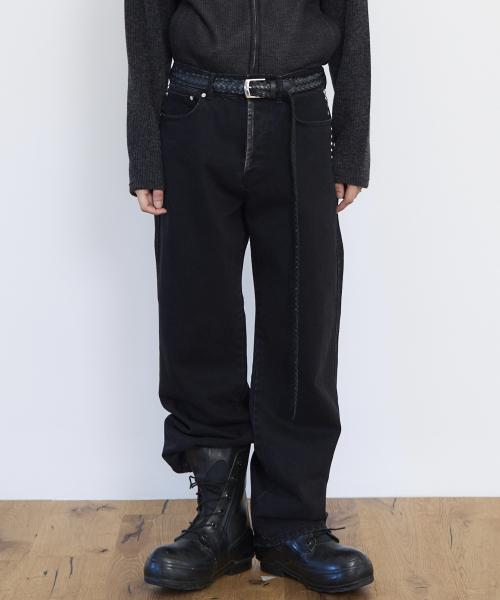 Embroidered Pocket Jeans (Black)