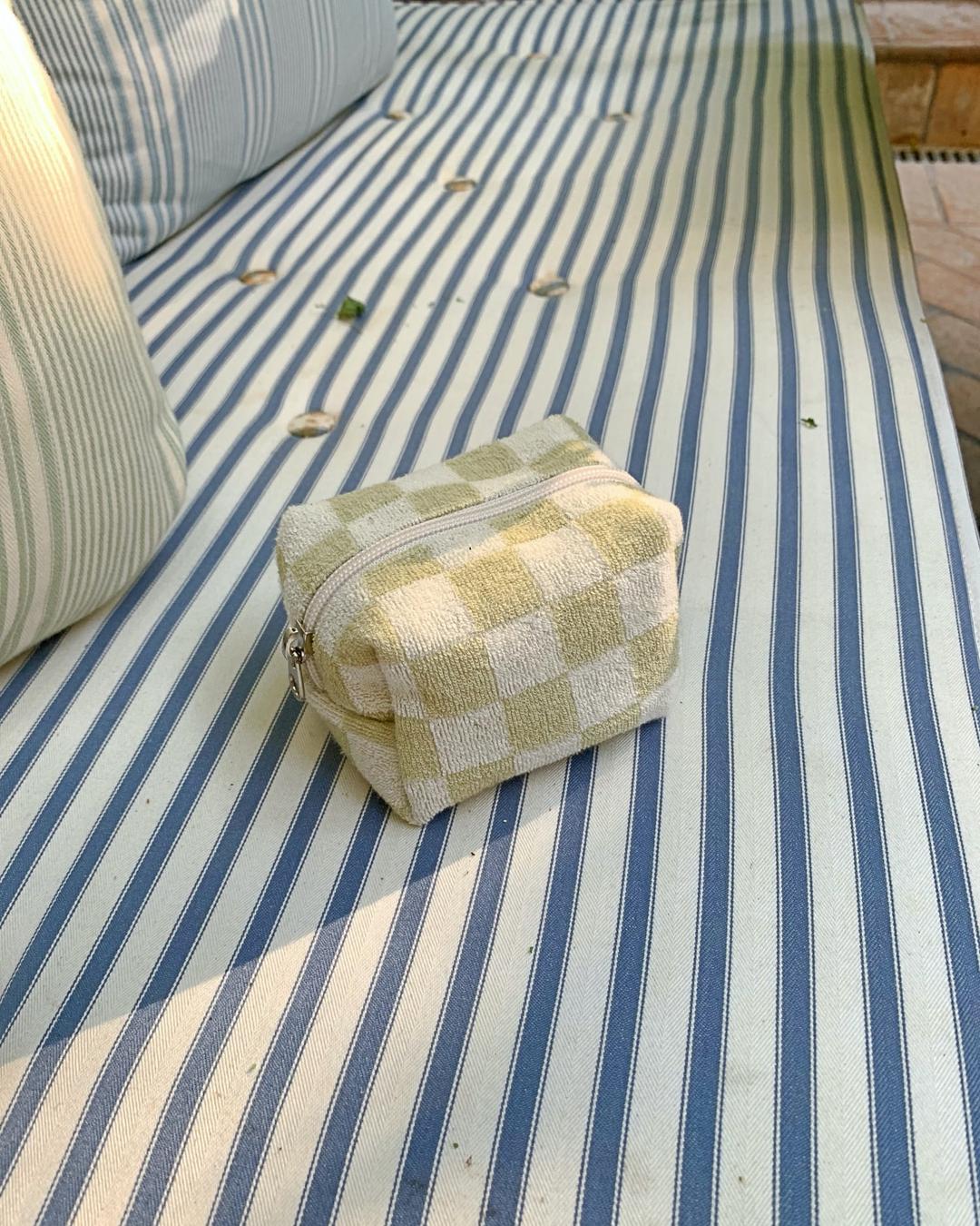 Checker Board Terry Pouch (olive-beige)