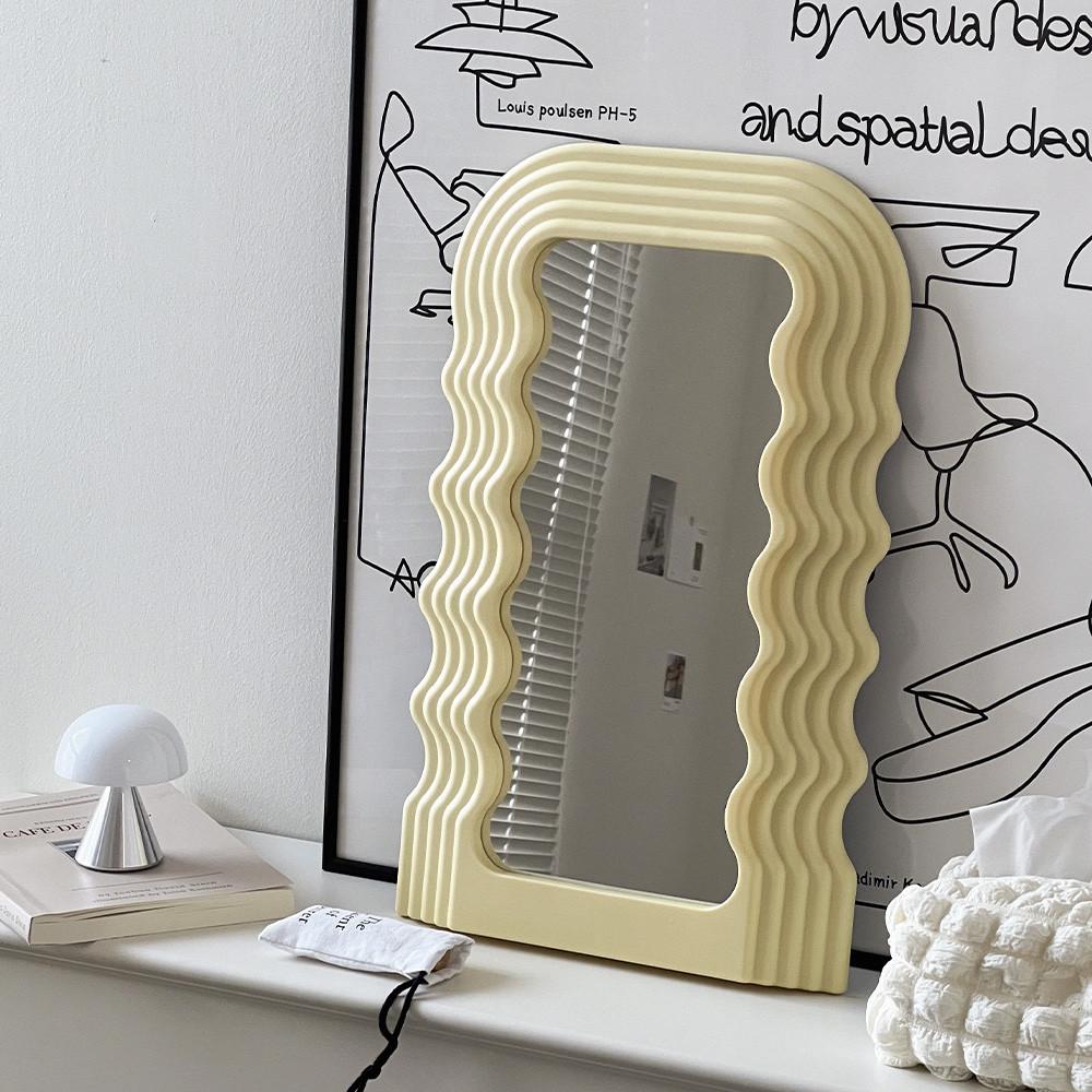 웨이브 반신거울 비정형 인테리어 벽거울