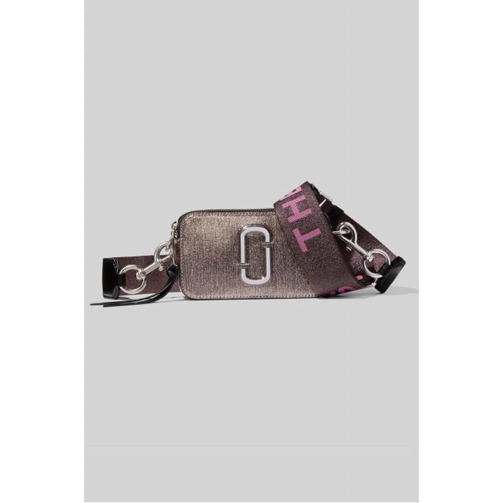 [공식] SNAPSHOT GLITTER STRIPE_MBBAW20025PIX