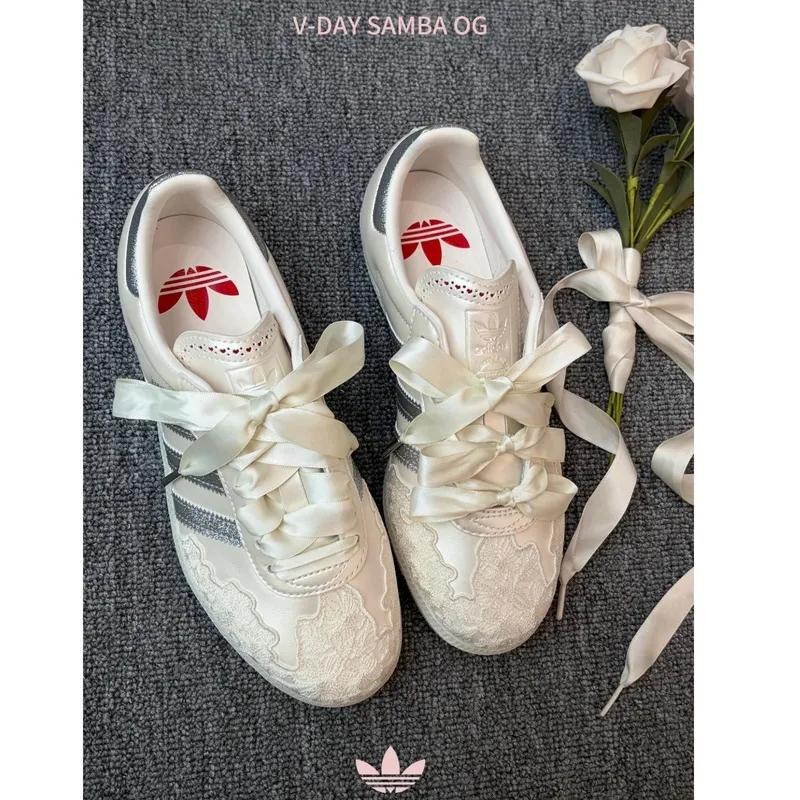 아디다스 발렌타인 데이 삼바 OG 초크 화이트 실버 메탈릭 HP3658